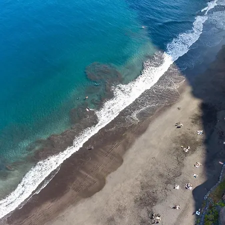 Seafront Апартаменты *